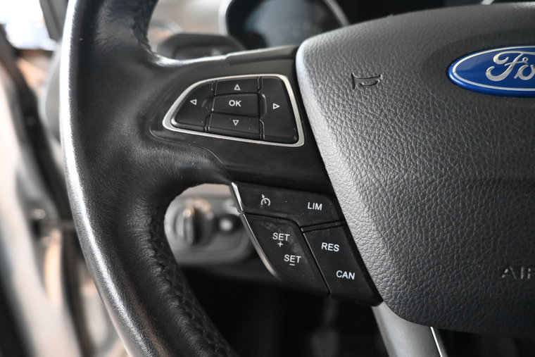 Vehicle Image 33