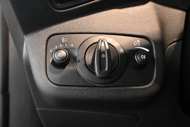 Vehicle Image 35