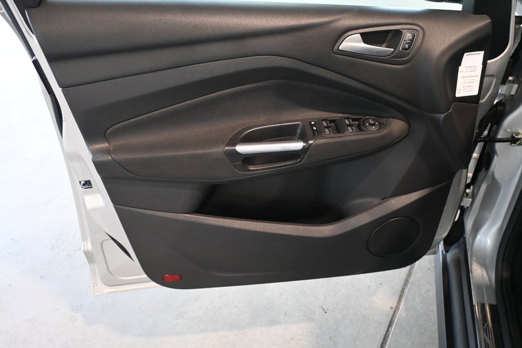 Vehicle Image 37