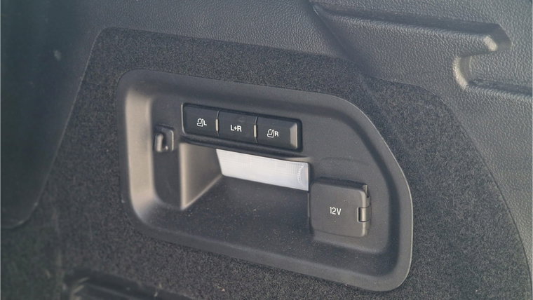 Vehicle Image 28