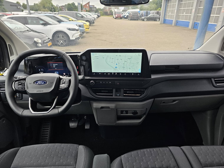 Vehicle Image 29