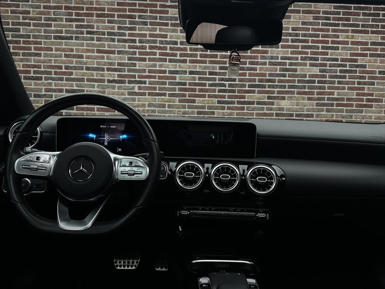 Vehicle Image 35