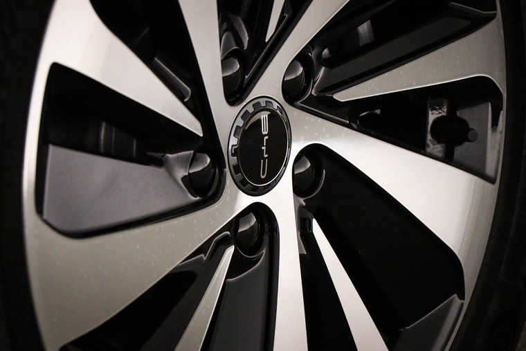 Vehicle Image 30