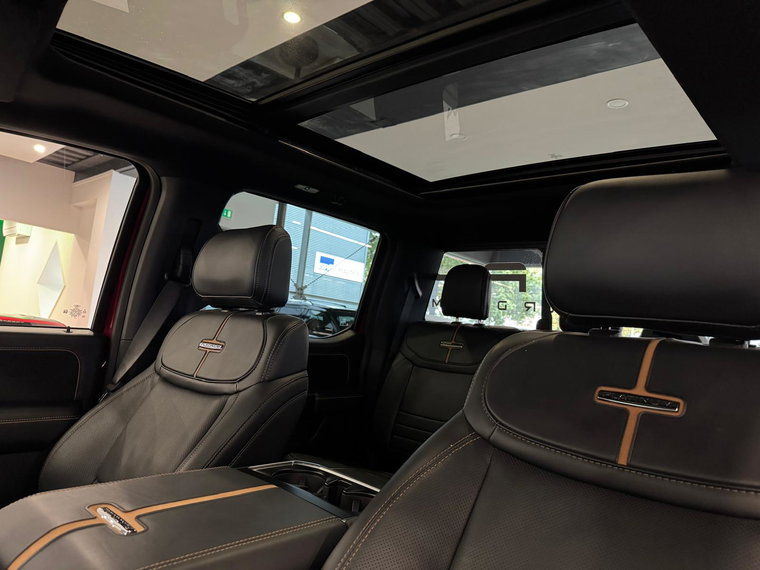 Vehicle Image 21