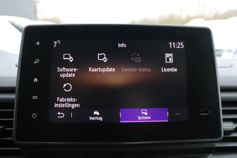 Vehicle Image 26
