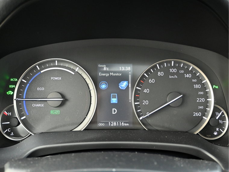 Vehicle Image 25