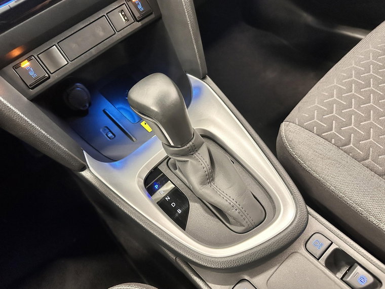 Vehicle Image 17