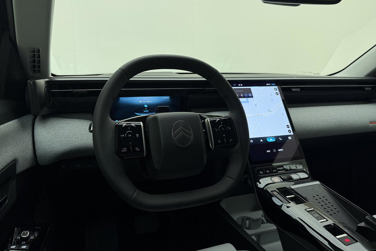 Vehicle Image 45