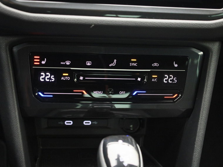 Vehicle Image 26