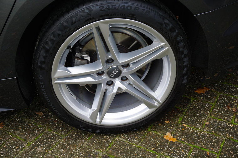 Vehicle Image 18