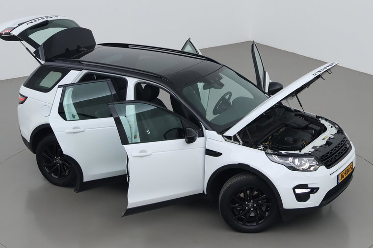 Vehicle Image 6