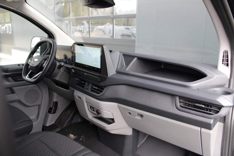 Vehicle Image 35