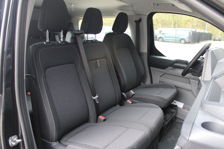 Vehicle Image 36