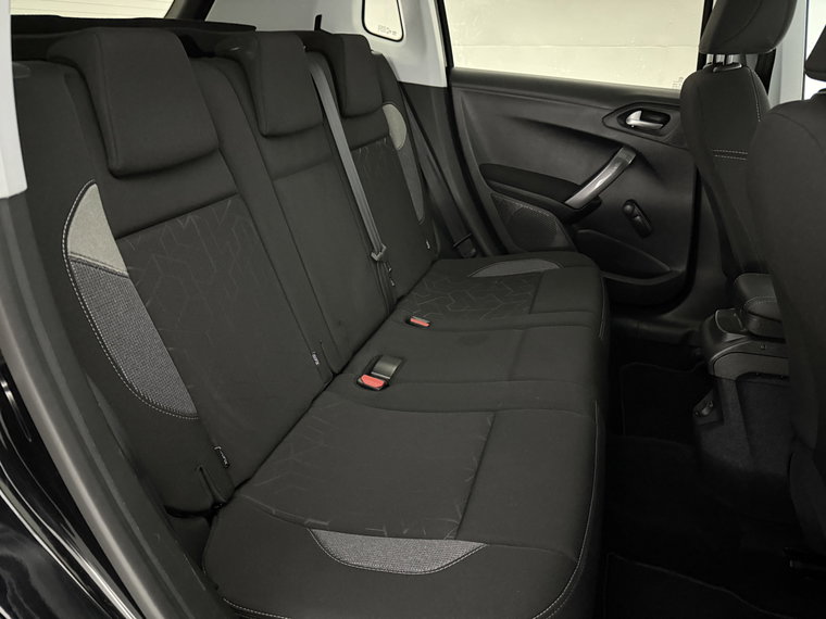 Vehicle Image 31
