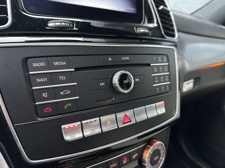 Vehicle Image 26