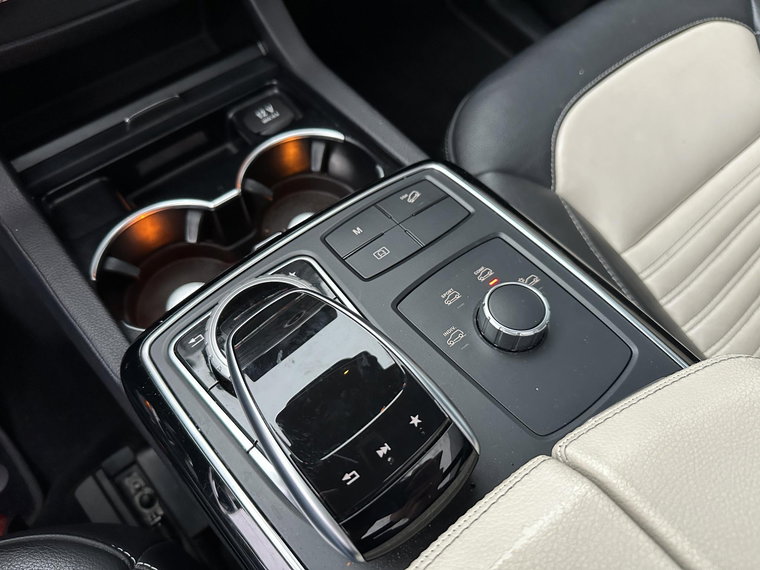 Vehicle Image 31