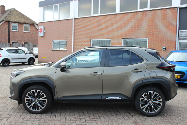 Vehicle Image 4
