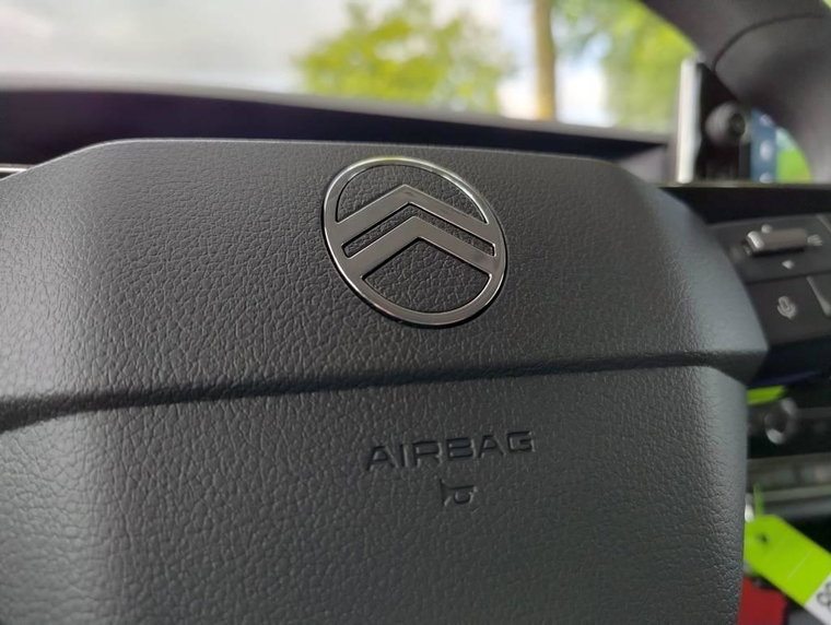 Vehicle Image 31