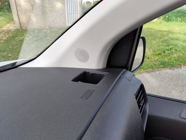 Vehicle Image 37