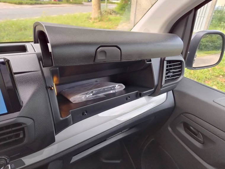 Vehicle Image 38