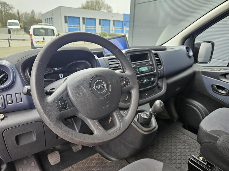 Vehicle Image 29