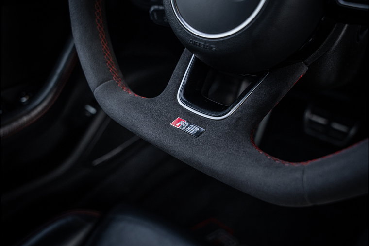 Vehicle Image 40