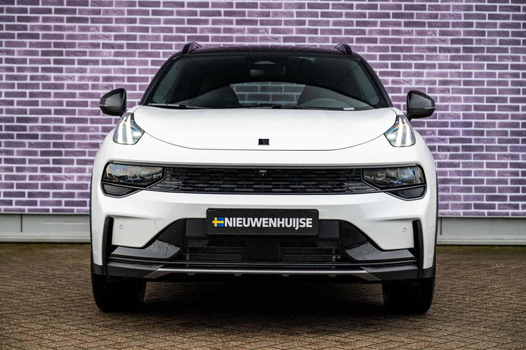 Vehicle Image 10