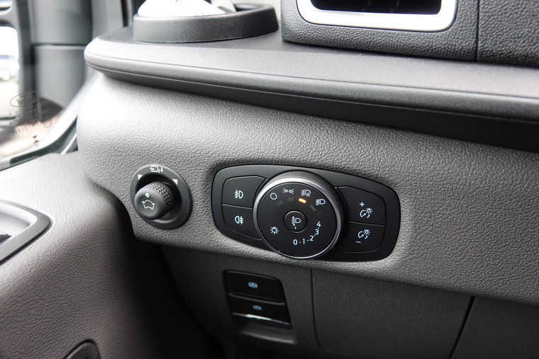 Vehicle Image 27