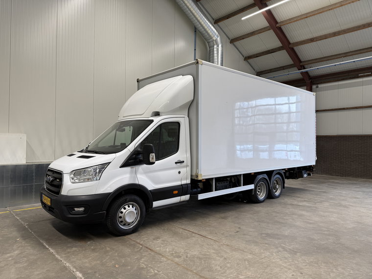 Vehicle Image 7