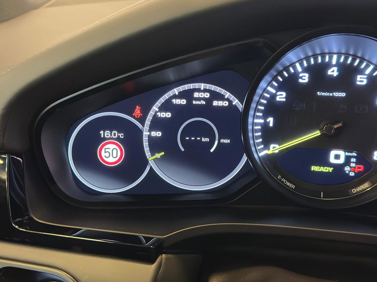Vehicle Image 36
