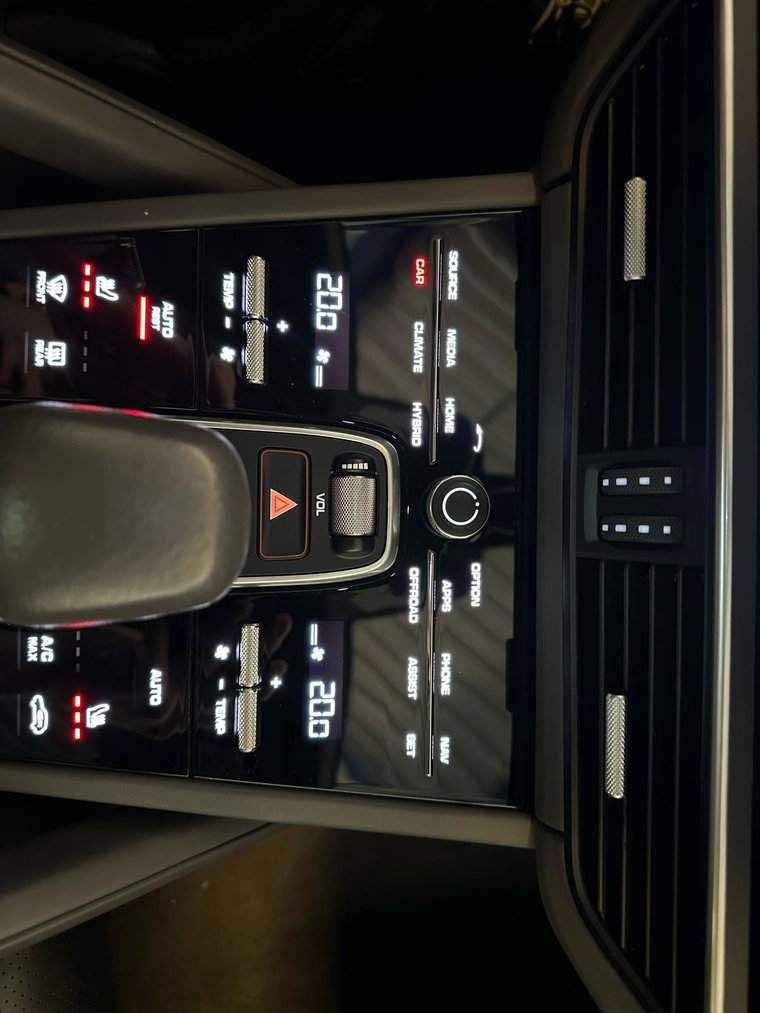 Vehicle Image 45