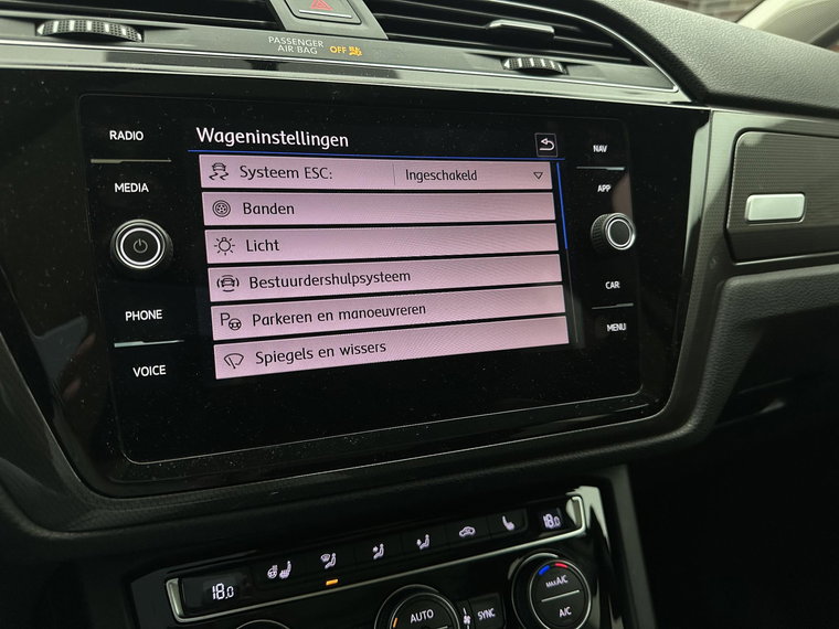 Vehicle Image 38
