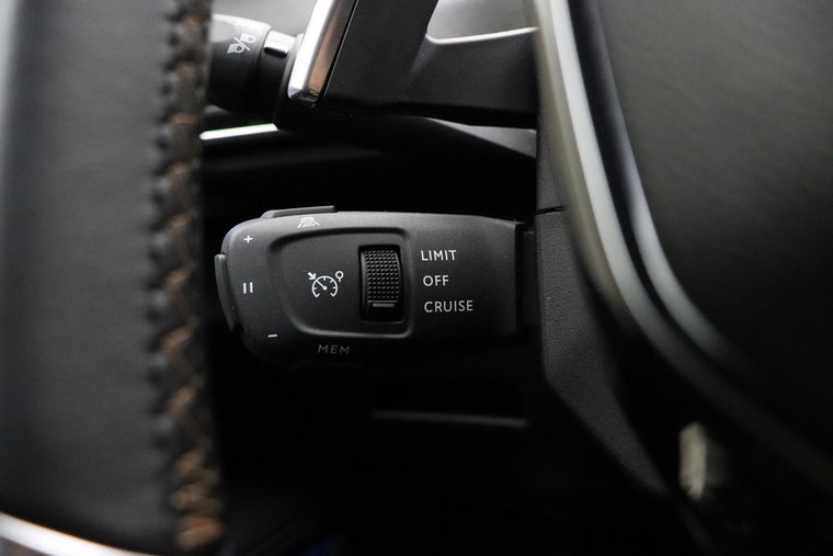 Vehicle Image 27