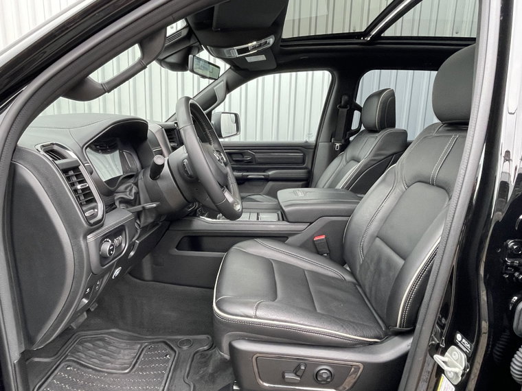 Vehicle Image 22