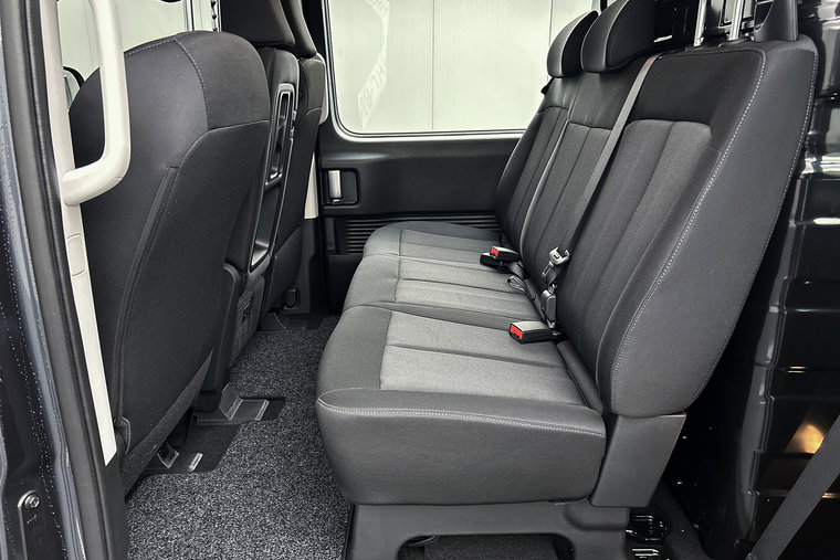 Vehicle Image 30