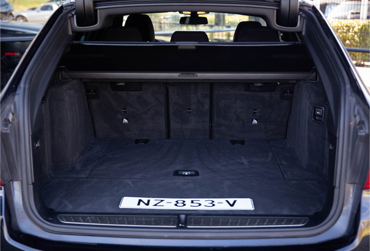 Vehicle Image 35