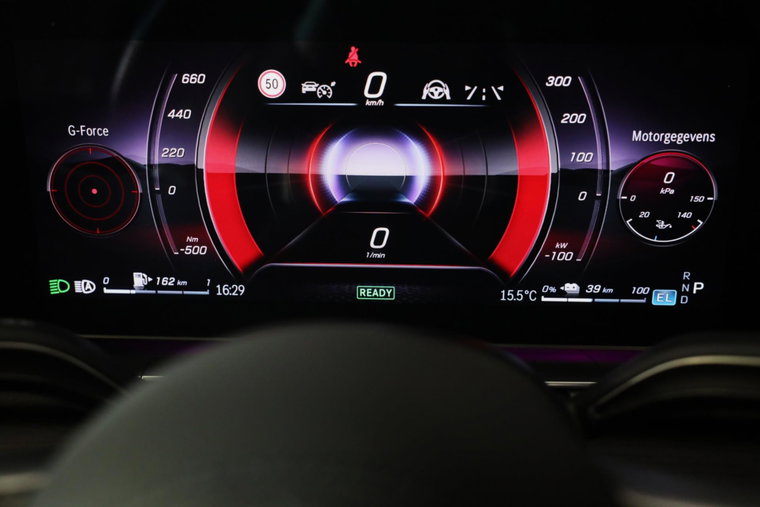 Vehicle Image 32