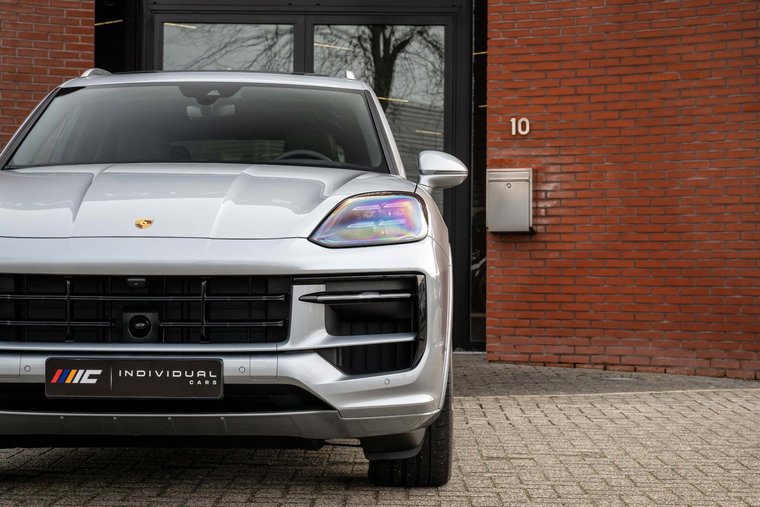 Vehicle Image 28