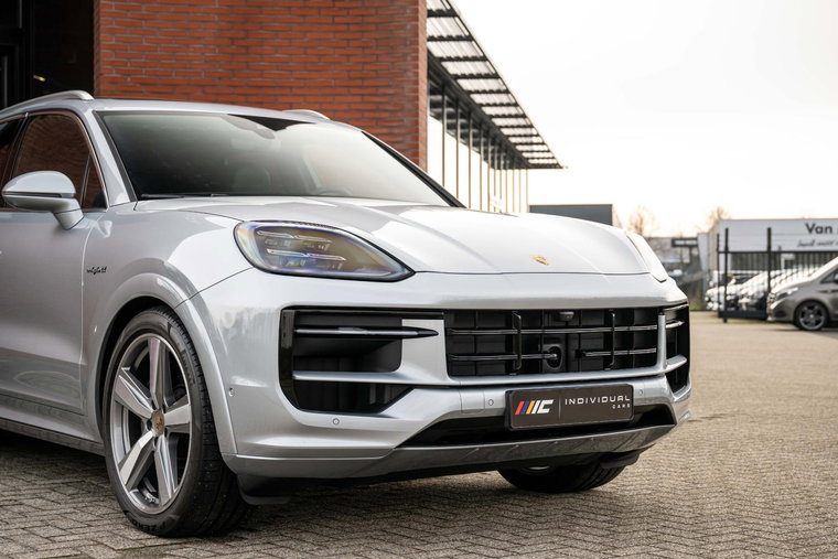 Vehicle Image 30