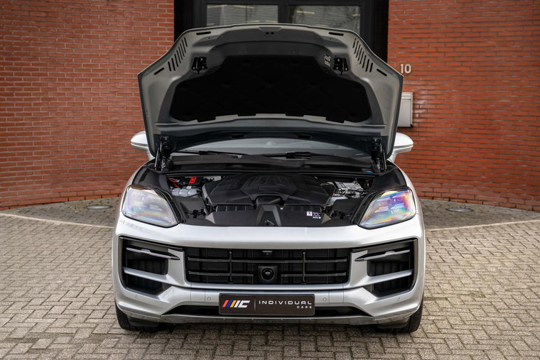 Vehicle Image 31