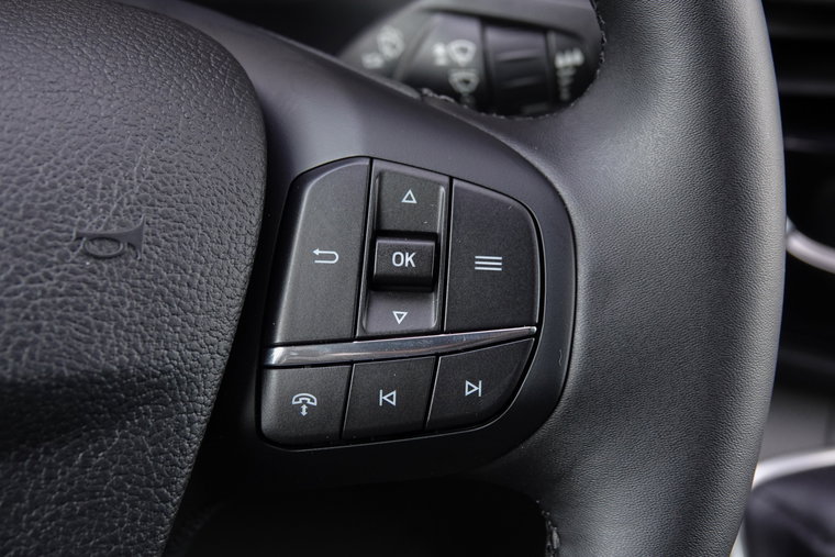 Vehicle Image 26
