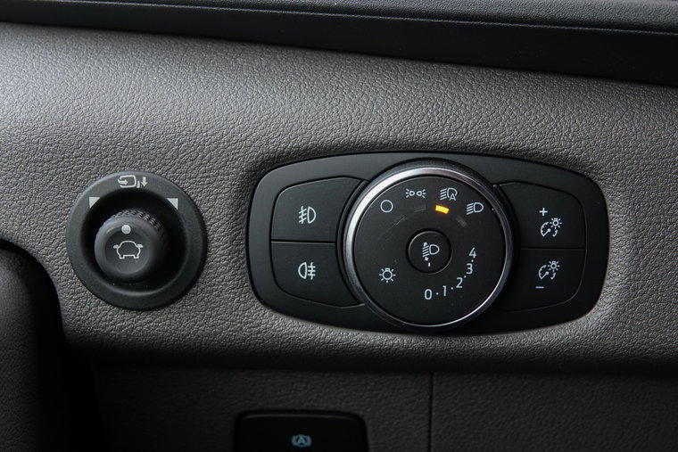 Vehicle Image 28
