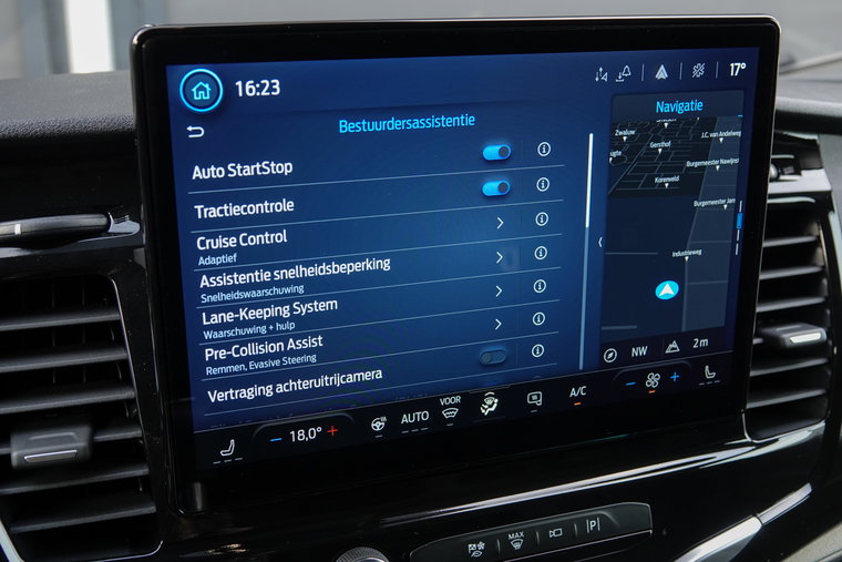 Vehicle Image 37