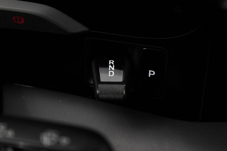 Vehicle Image 24