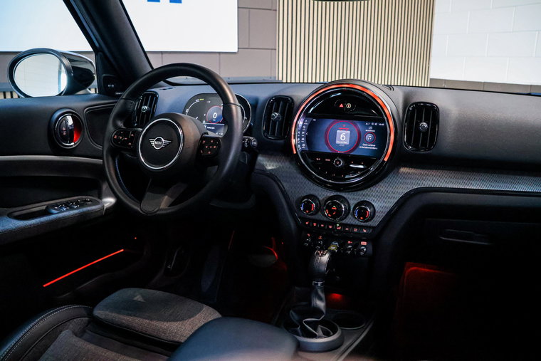 Vehicle Image 19