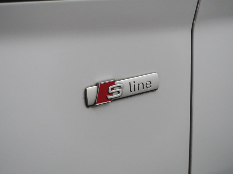 Vehicle Image 37