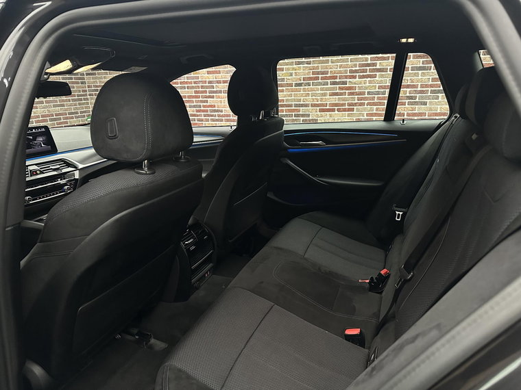 Vehicle Image 28