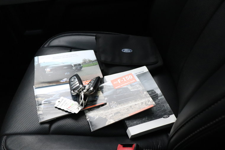 Vehicle Image 38