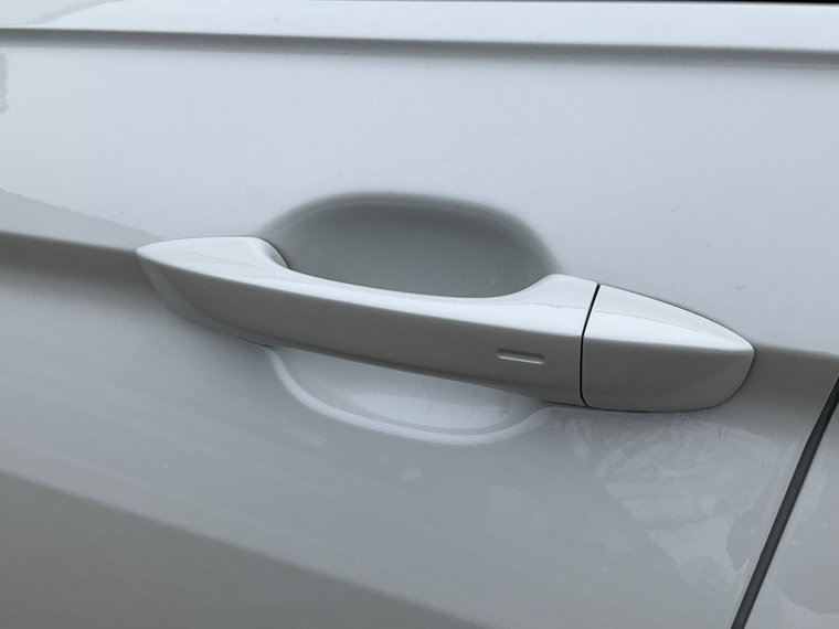 Vehicle Image 33
