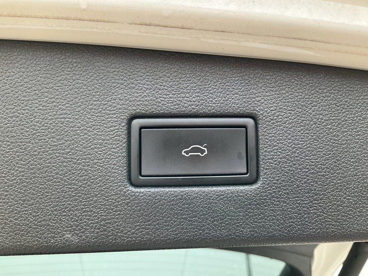 Vehicle Image 45